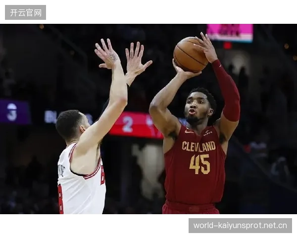 米切尔46分火力全开！骑士19分大逆转公牛，NBA赛场的震撼时刻